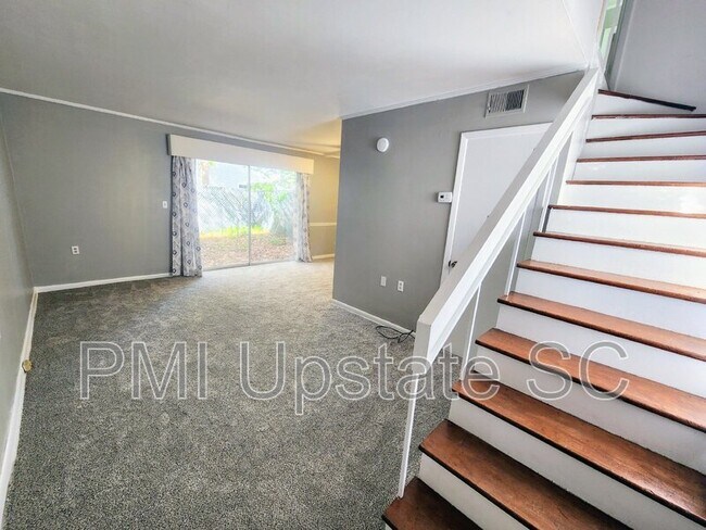 Foto del edificio - 3706 E North St