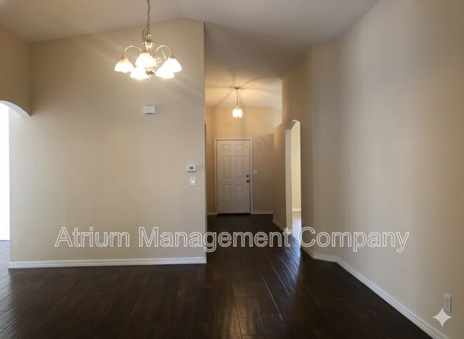 Foto del edificio - 4006 Wilkes Dr