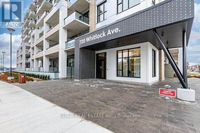 Photo du bâtiment - 720 Whitlock Ave