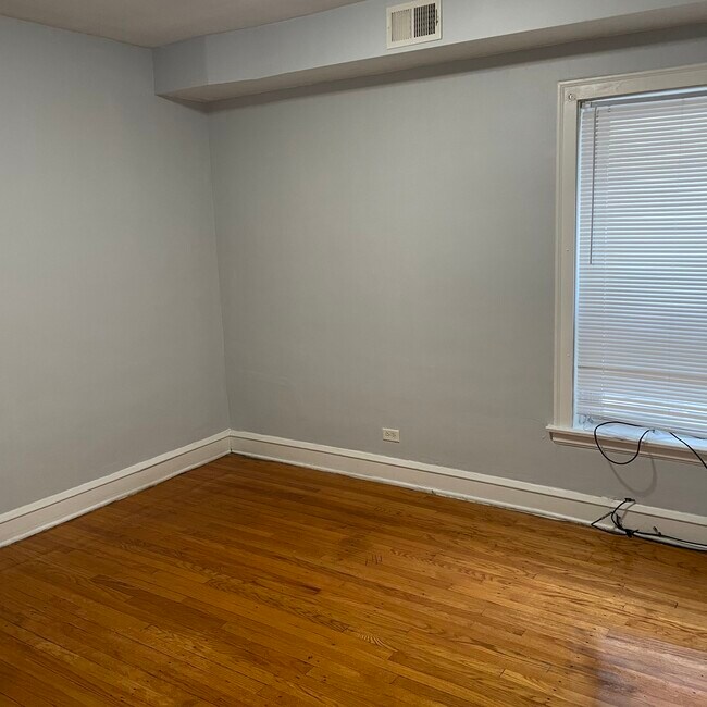 Foto del edificio - 5816 W Rice St