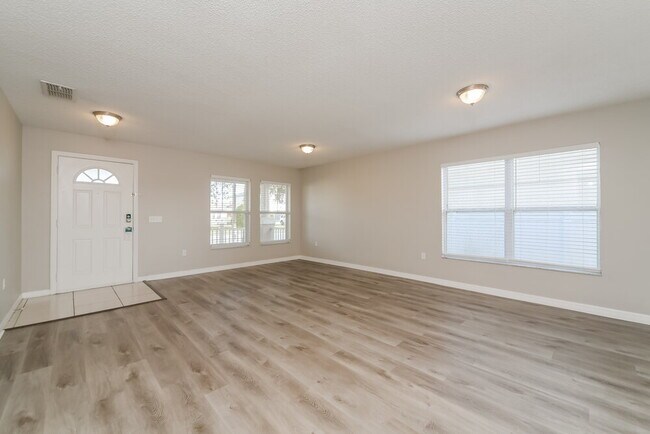 Building Photo - 4550 Ross Lanier Ln
