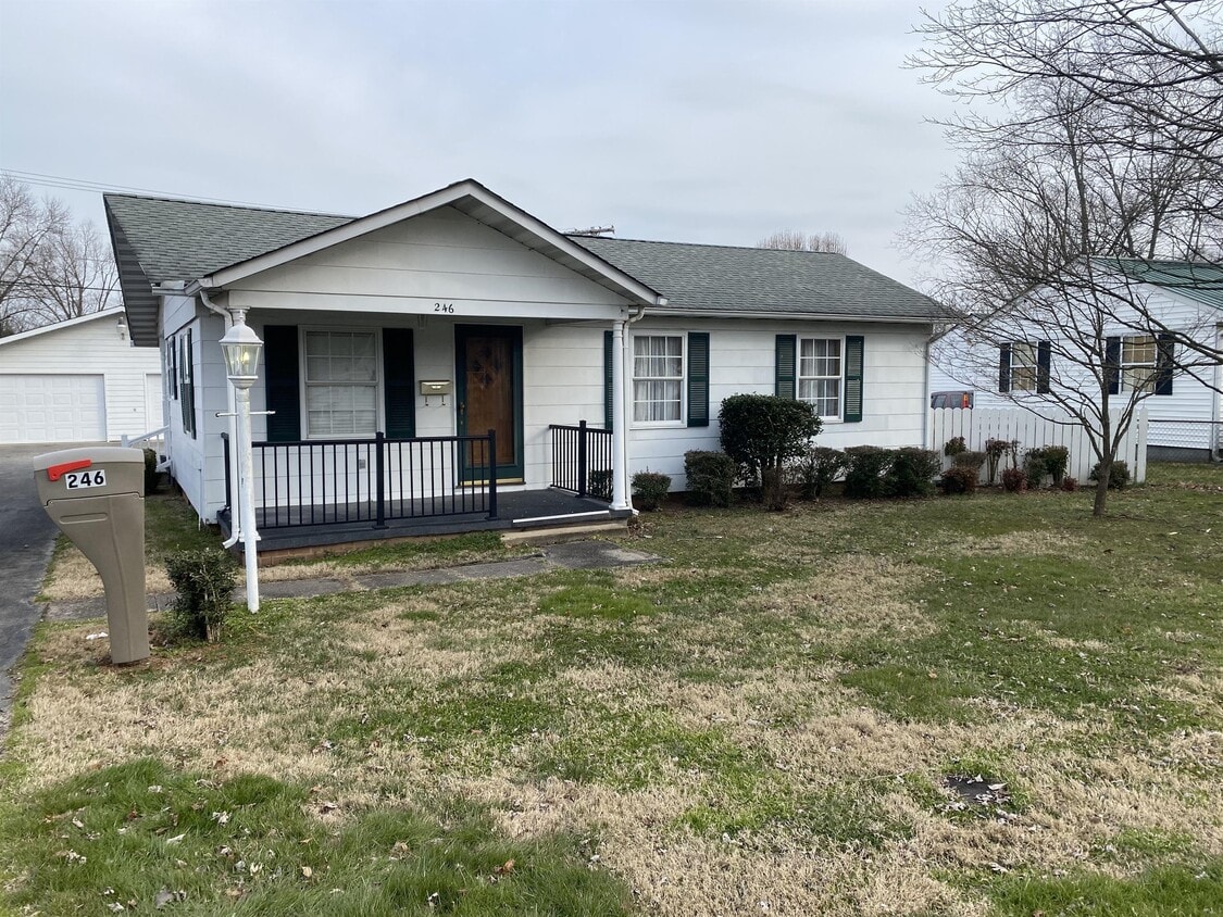 246 Main Rd, Maryville, TN 37804 House for Rent in Maryville, TN
