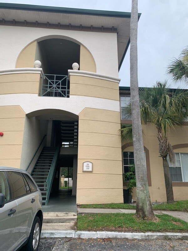 Foto del edificio - 17114 Carrington Park Dr