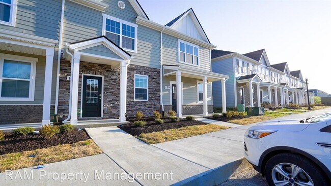 Foto del edificio - 3 br, 3 bath House - 129 Cecil Rd