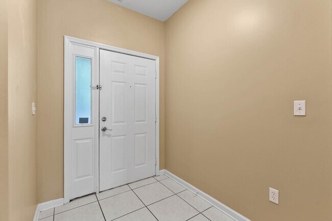 Building Photo - 1325 Stone Rd