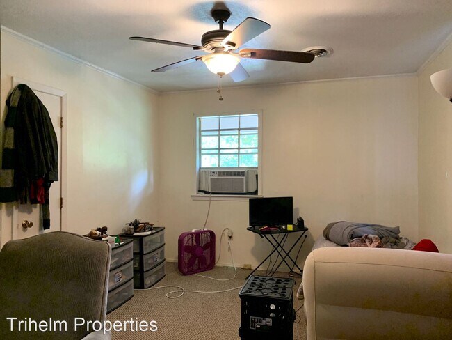 Building Photo - 1025 Madison St