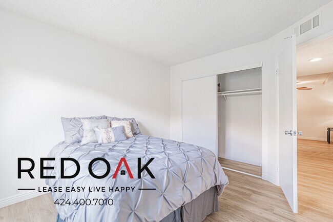 Foto del edificio - 6601 Victoria Ave