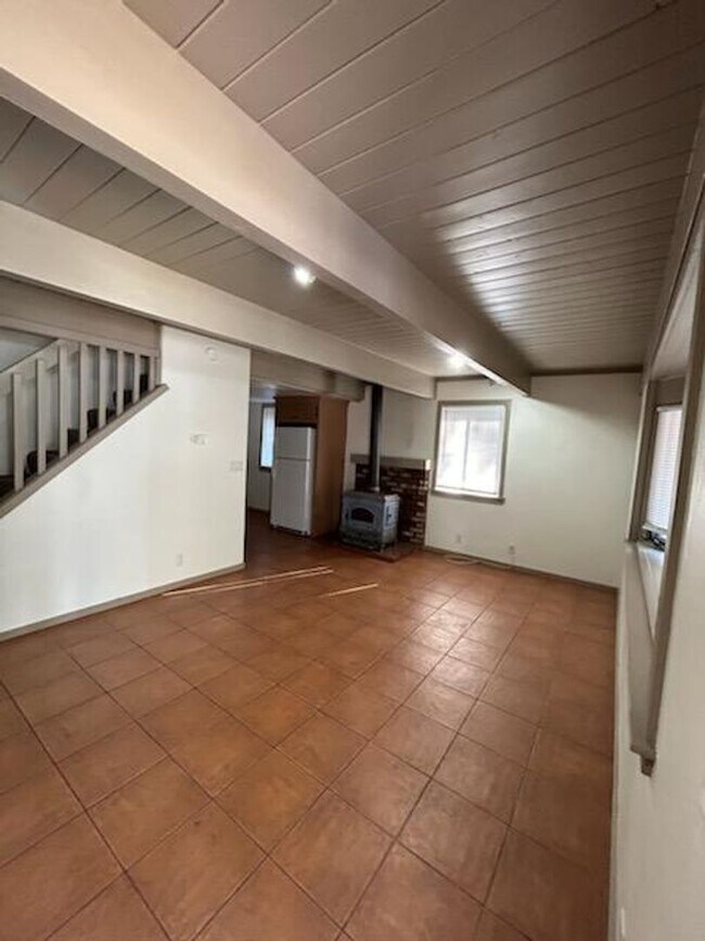 Building Photo - Erwin Lake 2 Bedroom