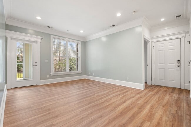 Building Photo - Freshly Updated 2BR/2BA Condo in Northeast Raleigh - Minutes to Downtown