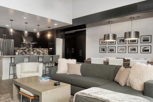 Foto del edificio - 113 Lost Creek Ln