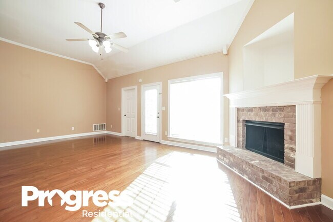 Building Photo - 2733 Graystone Dr