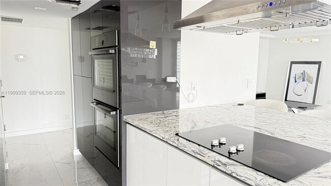 Foto del edificio - 19707 Turnberry Way