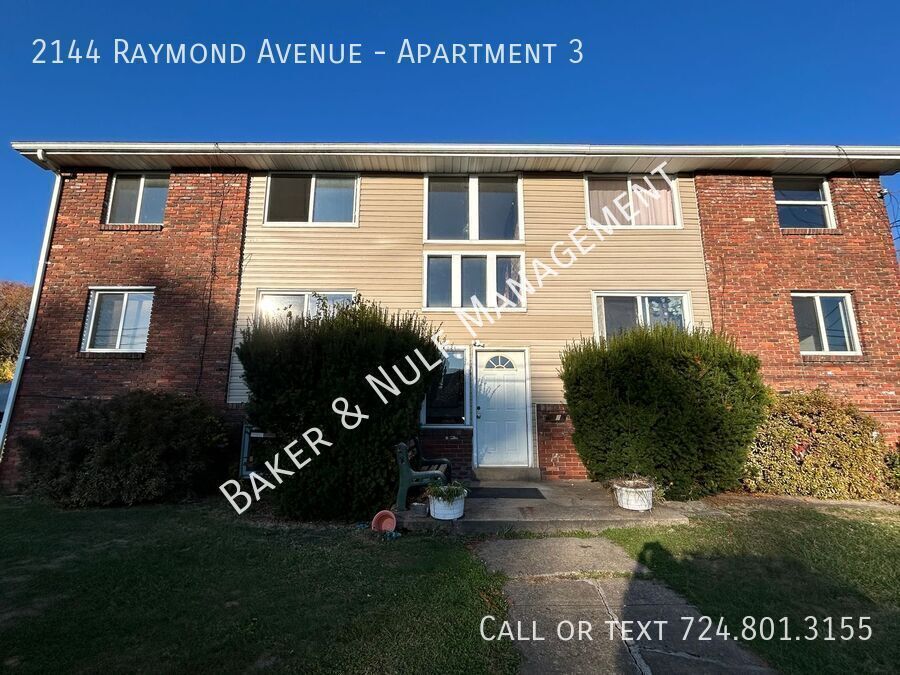 Foto principal - 2 Bedroom in Latrobe - Walking Distance to...