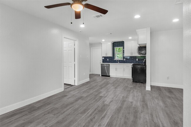 Foto del edificio - 110 Prune St