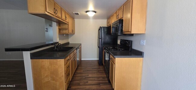 Foto del edificio - 14236 N Oakwood Ln