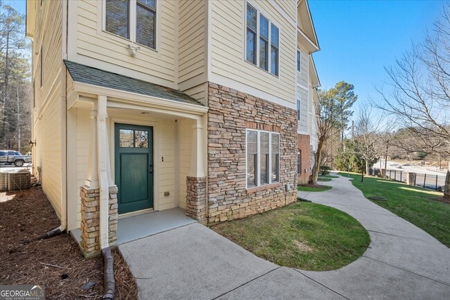 Building Photo - 110 Garrison Walk