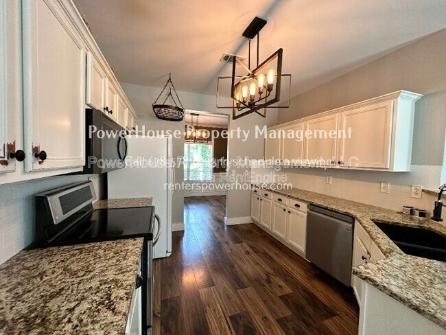 Foto del edificio - 2758 Suttonwood Way NE