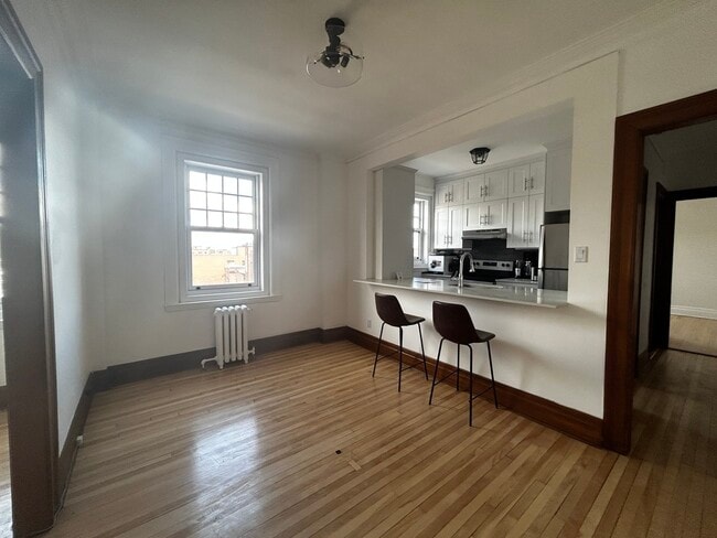 Building Photo - 418 Claremont