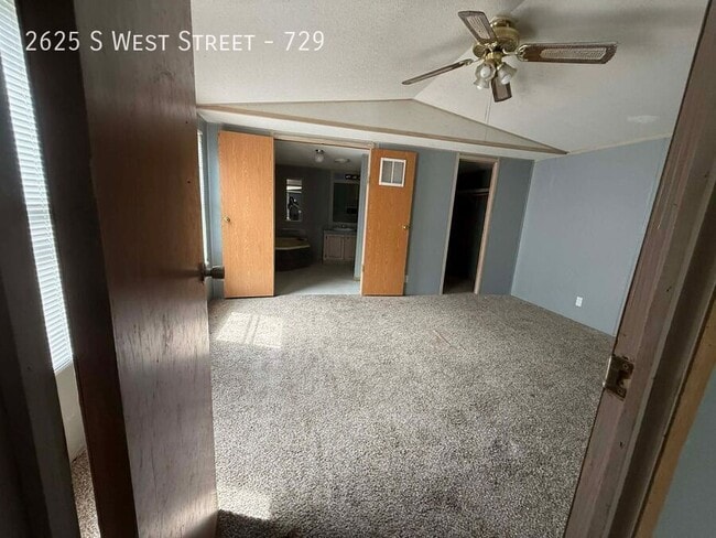 Building Photo - 2625 S West St