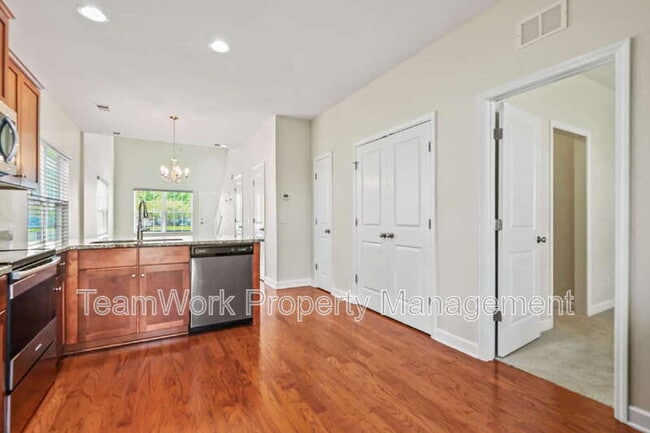 Foto del edificio - 143 Kirkland St