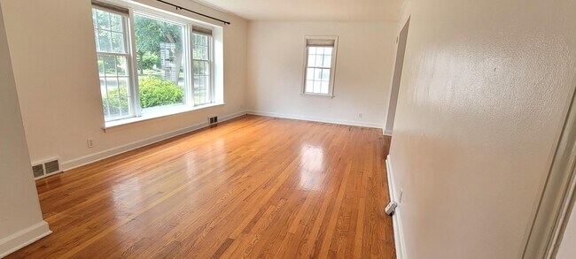 Foto del edificio - 2626 N 73rd St