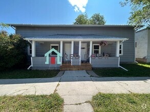 Building Photo - 715 11th St S
