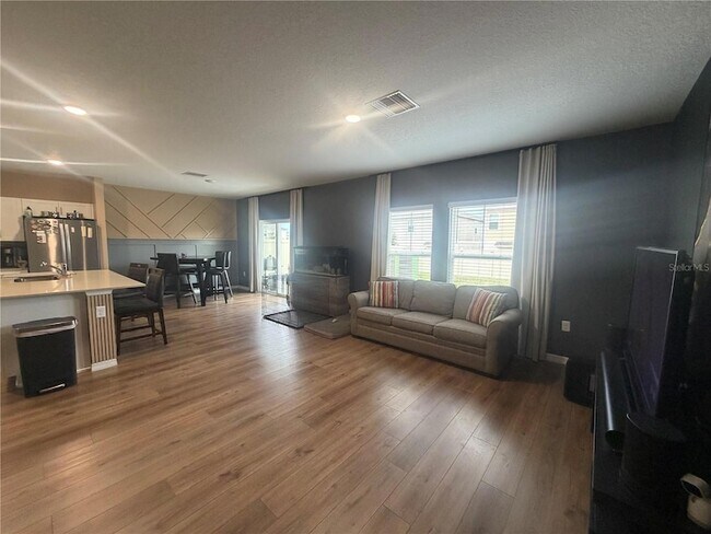 Foto del edificio - 1352 Derry Ave