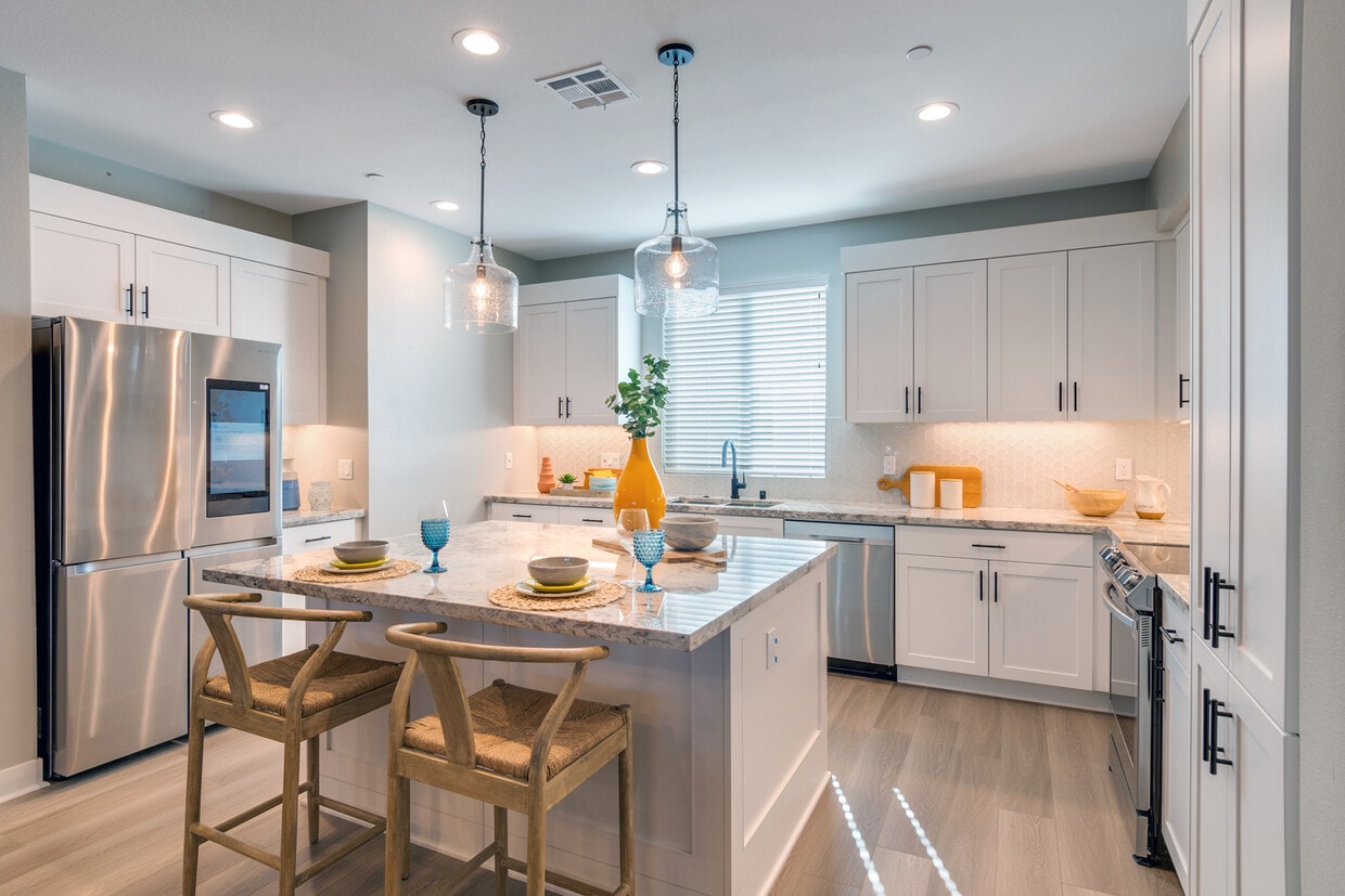 Kitchen - 2424 W Rosecrans Ave
