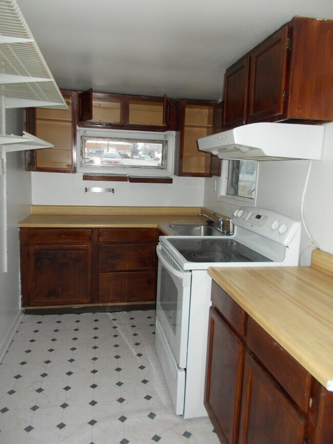 Foto del edificio - 8030 Fort Smallwood Rd