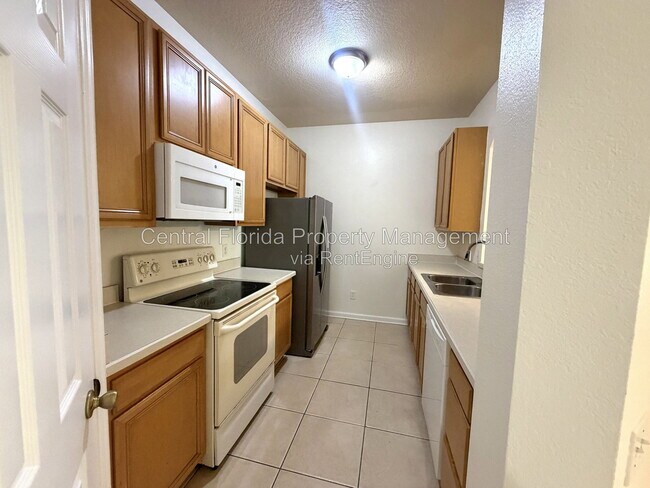 Foto del edificio - 6084 Stevenson Dr