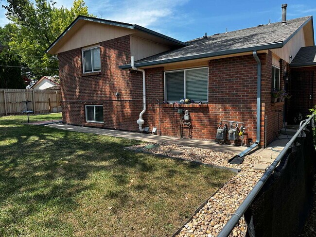 Foto del edificio - AVAILABLE OCTOBER! Wonderful 3 bed/2 bath ...