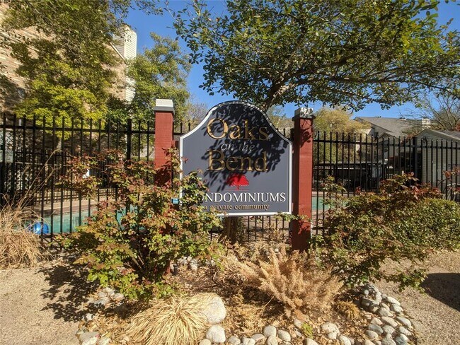 Foto del edificio - 7340 Skillman St