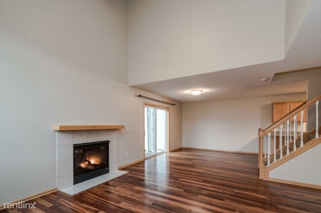 Building Photo - 2 br, 1.5 bath Townhome - 20511 Erin Court
