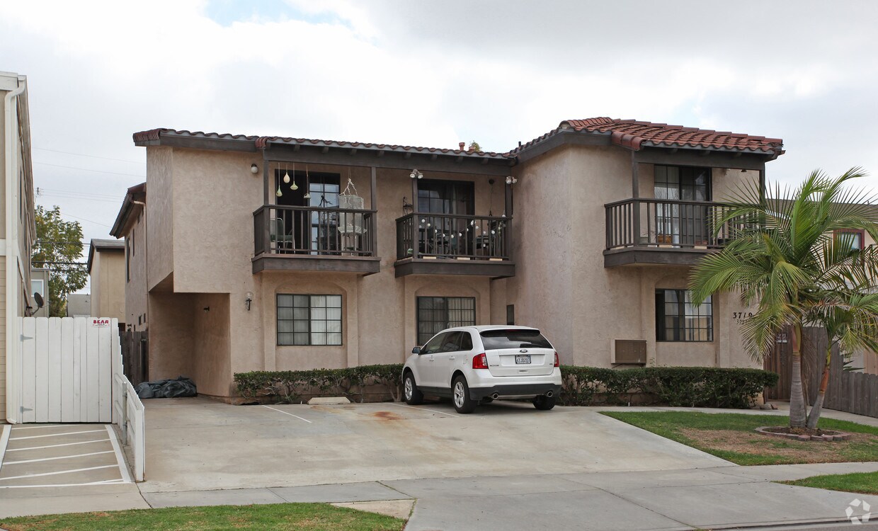 Primary Photo - 3719-3721 Pershing Ave