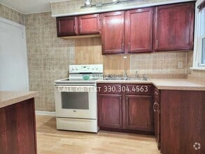 Building Photo - 2131 Dennison Pl NW