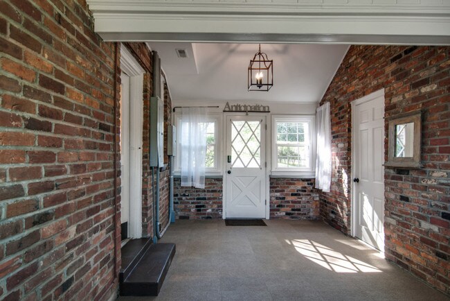 Foto del edificio - 4221 Kirtland Road