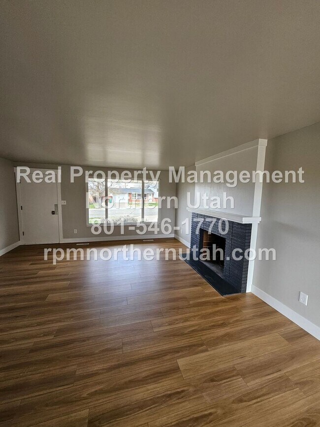 Foto del edificio - 4 Bedroom 3 Bath Home Now Available in Roy!