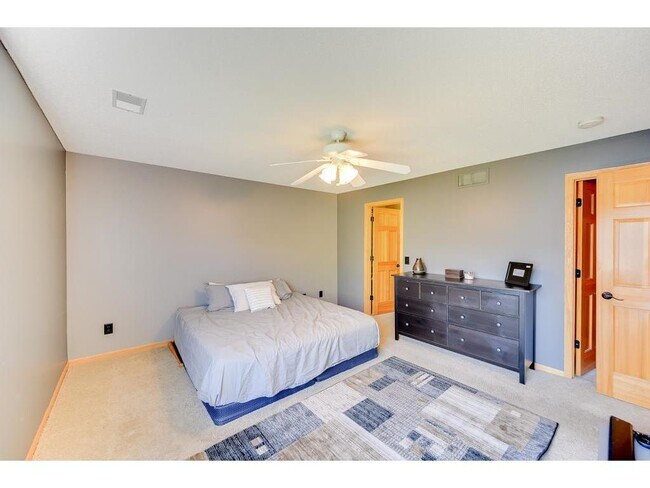 Foto del edificio - 1387 Yorkshire Ln