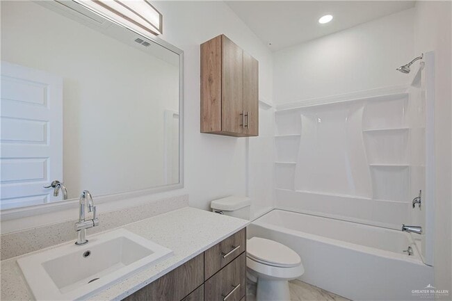Building Photo - 5325 Vision St