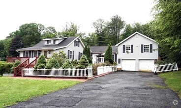 Building Photo - 63 Walker Valley Rd