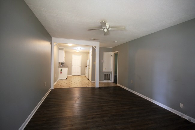 Living/Kitchen - 714 N 29th Ave