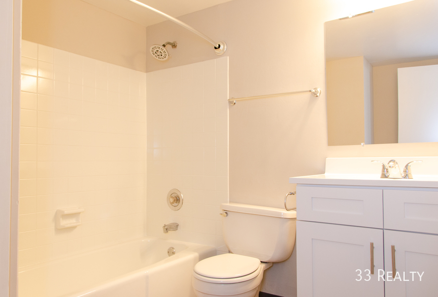 Building Photo - The Ash Floor Plan 1 Bed Available in Itas...