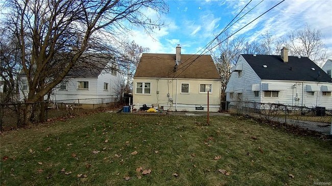 Building Photo - 5885 Westwood St