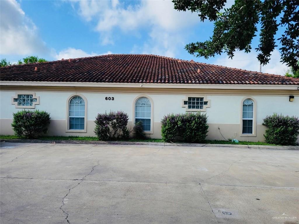 603 Buena Vista Dr Unit A, Weslaco, TX 78596 Room for Rent in Weslaco