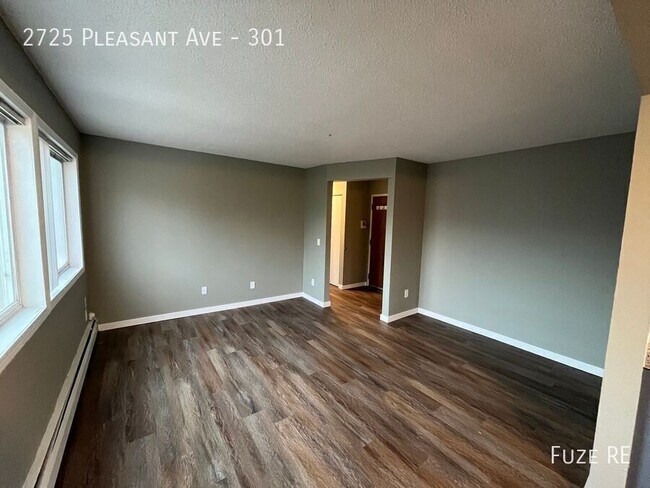 Foto del edificio - 2725 Pleasant Ave