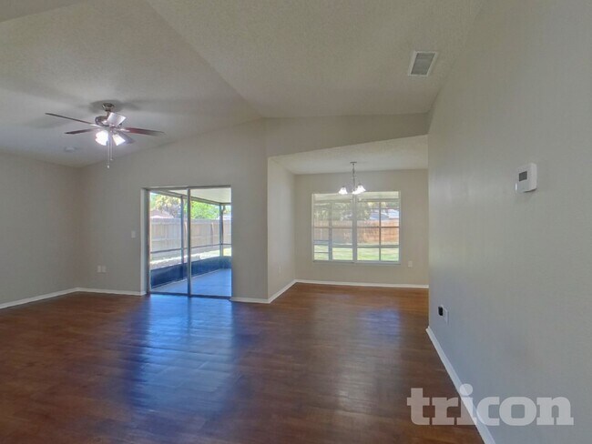 Building Photo - 1416 Thistledown Dr
