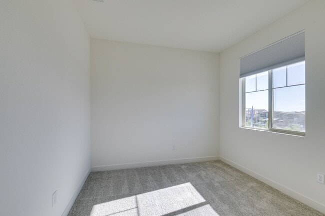 Building Photo - 160 Silver Run Ln