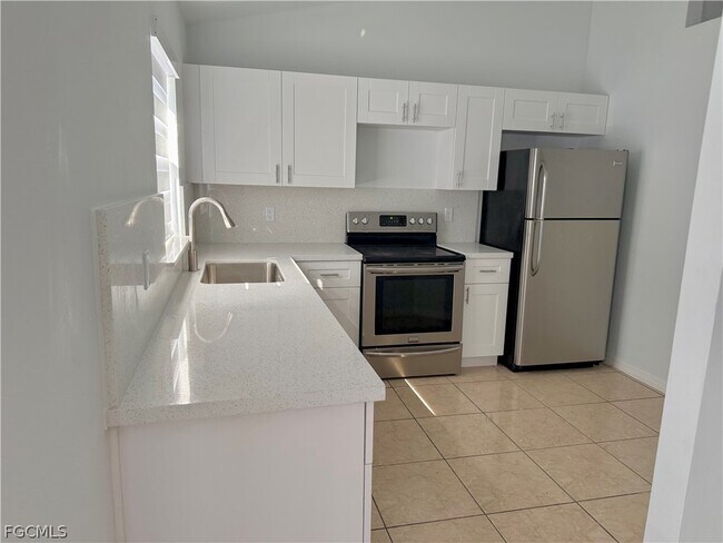 Foto del edificio - 3707 10th St W