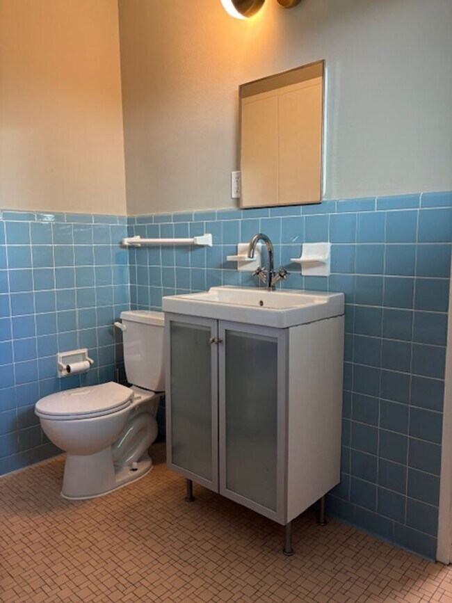 Foto del edificio - 7709 Mullen Dr