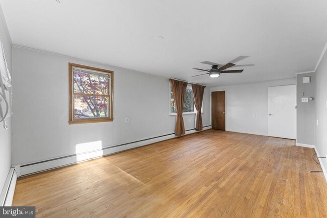 Building Photo - 225 Pershing Ave